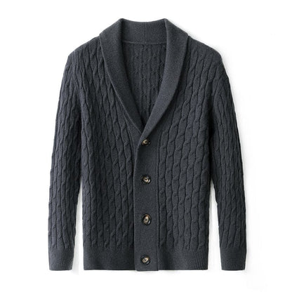 Adrian | Herren Merino-Cardigan – Schalkragen – Kabelstrick – Knopfleiste Hirschfeld 
