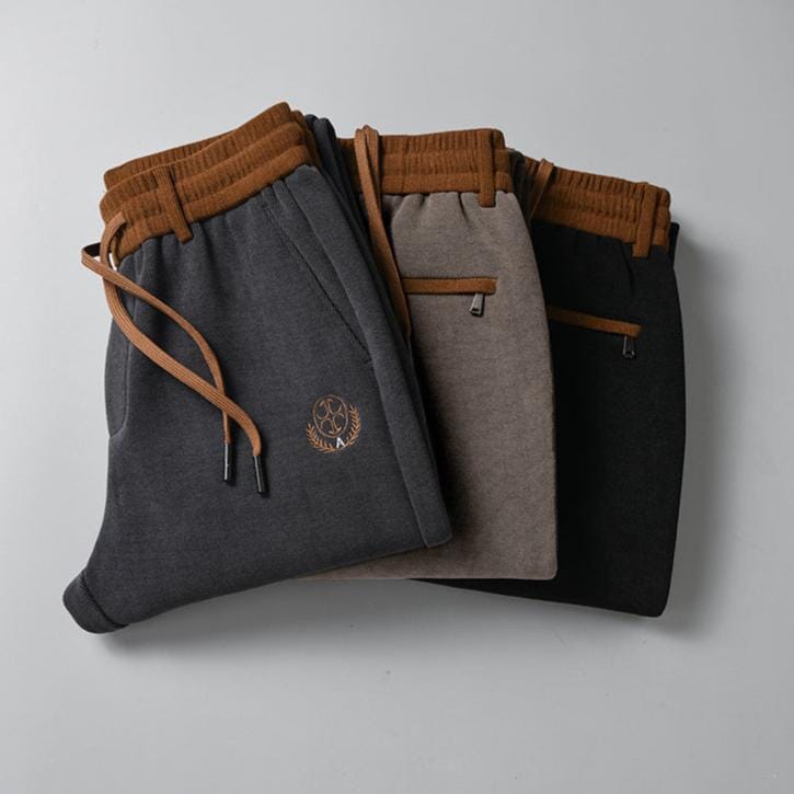 Troy | Herren Cord-Sweatpants – Slim Taper – weicher Baumwollcord – Rippbund & Logo-Detail Hirschfeld 