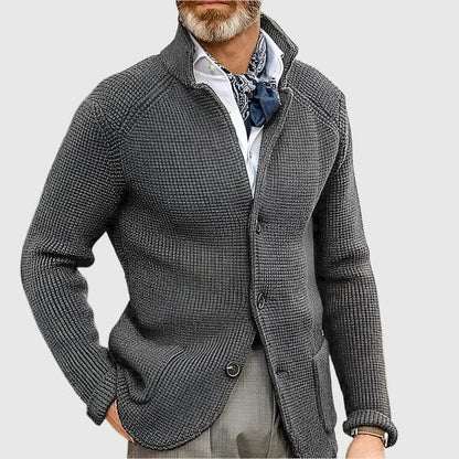 Abel | Herren Cardigan V-Ausschnitt – Blazer-inspiriertes Design – Materialmix Hirschfeld 