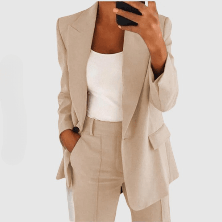 Bella | Damen Blazer-Set – Ein-Knopf-Blazer & Hose – Regular Fit – semi-stretch – Baumwolle-Seide sadiluxe berlin21022024 Hirschfeld Khaki S 