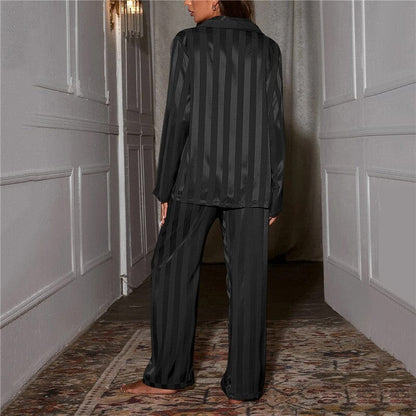 Andrea | Damen Satin Schlafanzug-Set – seidig-weich – elastischer Bund – Brusttasche valendi071223dames Hirschfeld 